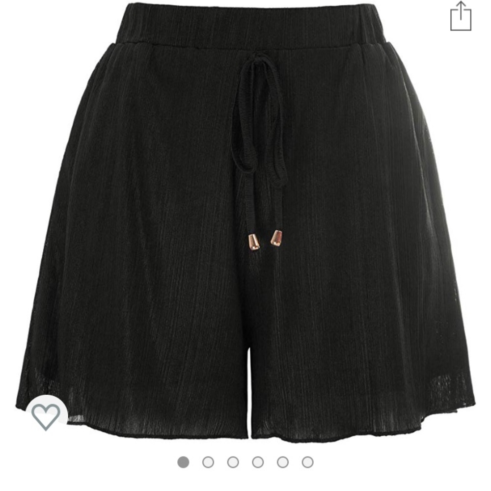 Metallic sequin short pants shorts